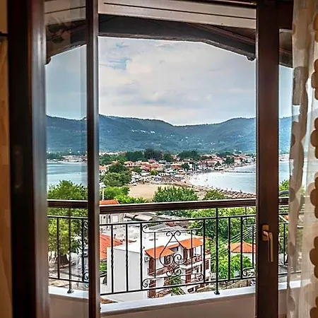 Hera Hotel